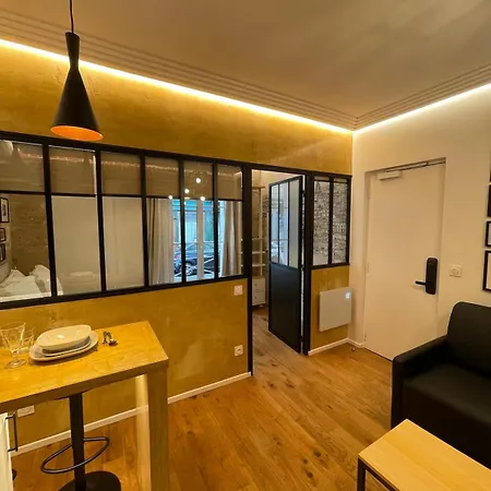 Appartamento Cozy Loft Montmartre Place Des Abbesses Sacré Cœur Parigi